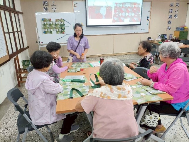 示範今日縫紉的流程順序 